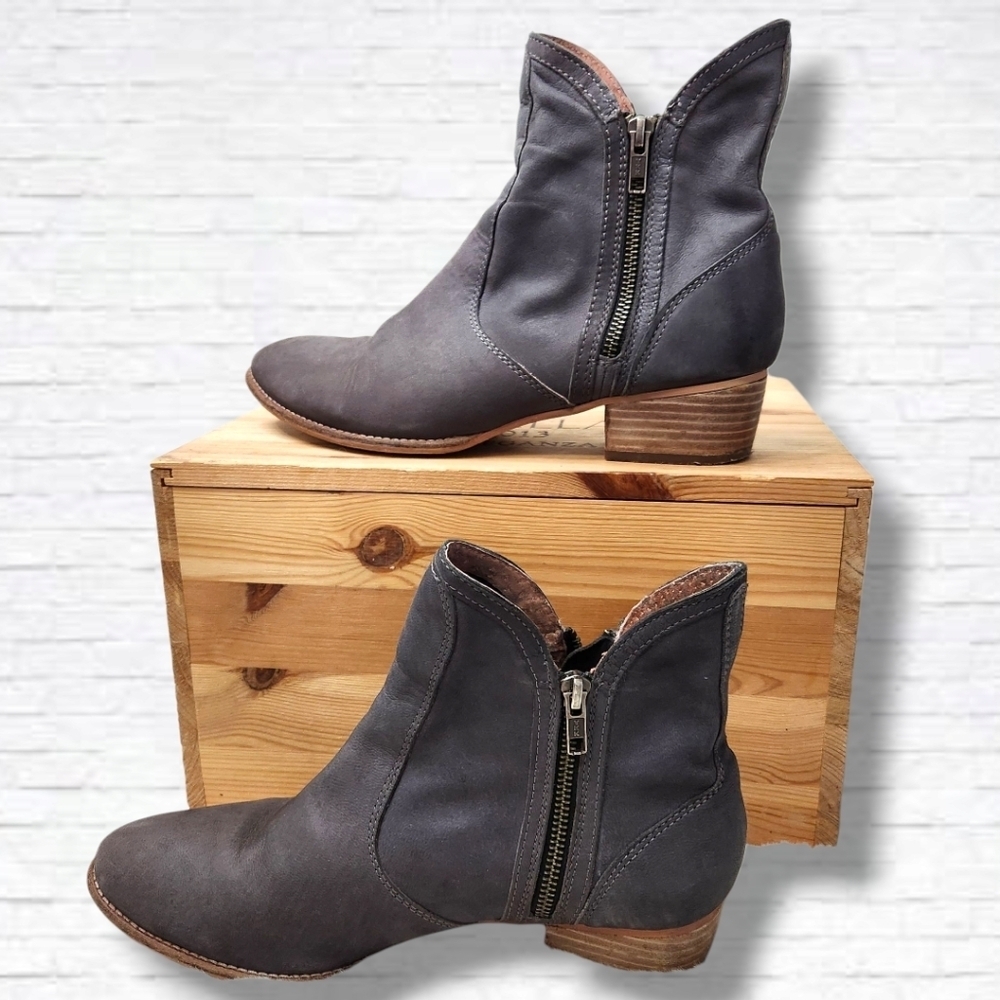 Anthropologie X Seychelles Lucky Penny Slate Grey Leather Ankle Booties Size 10